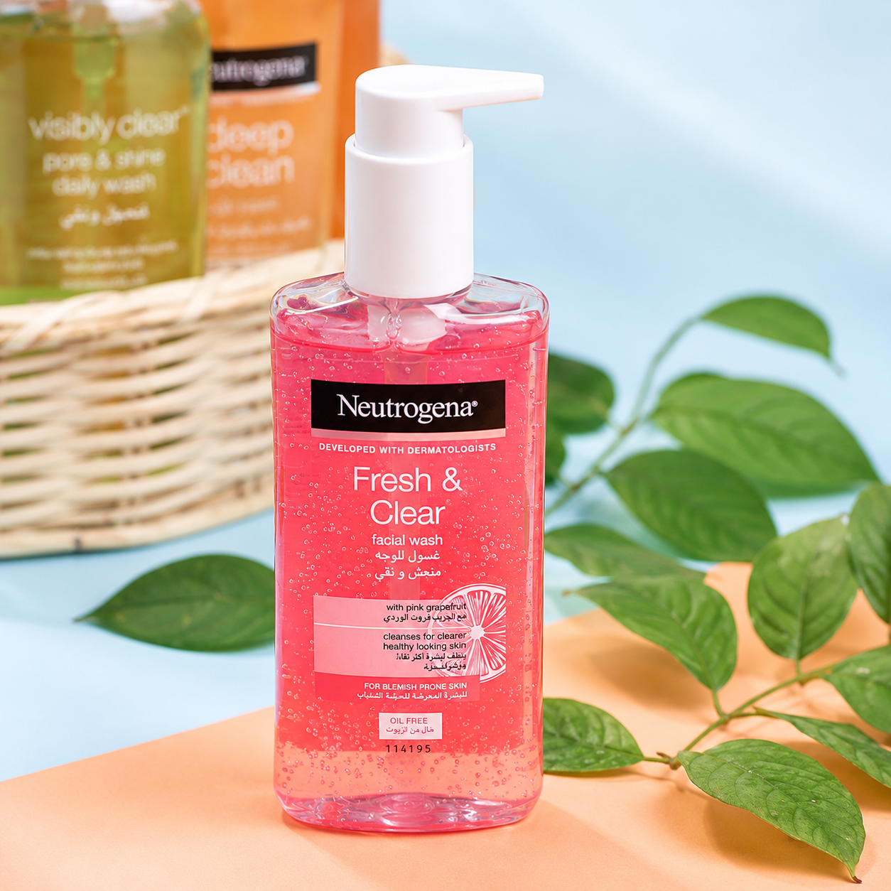 NEUTROGENA FRESH & CLEAR FACIAL WASH 200ML - Image 2